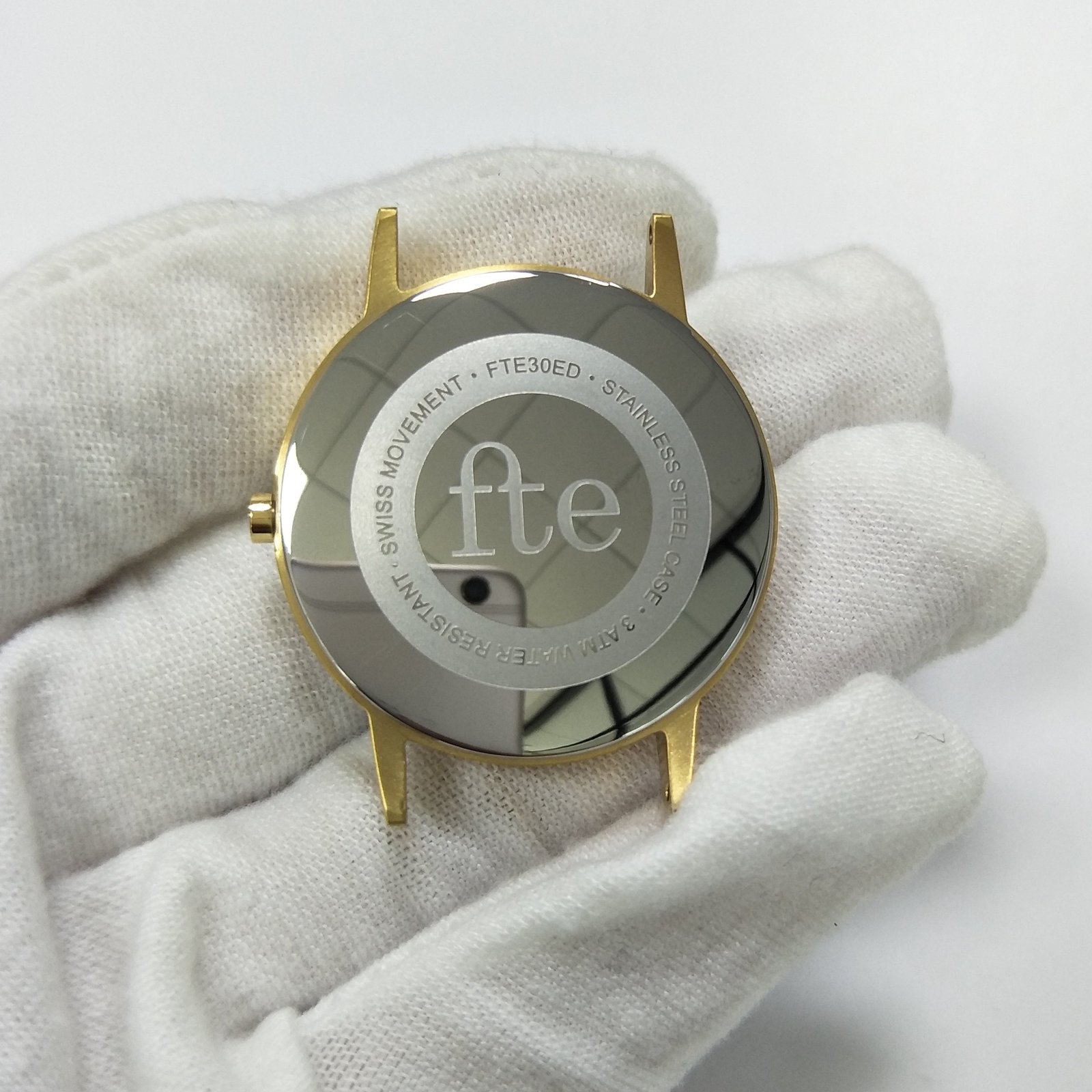 Freedom_to_exist_new_watches_all_black_and_gold_-_fte_-_7_71b7d2cc-d97d-45df-8bf0-56357b8d7a2c